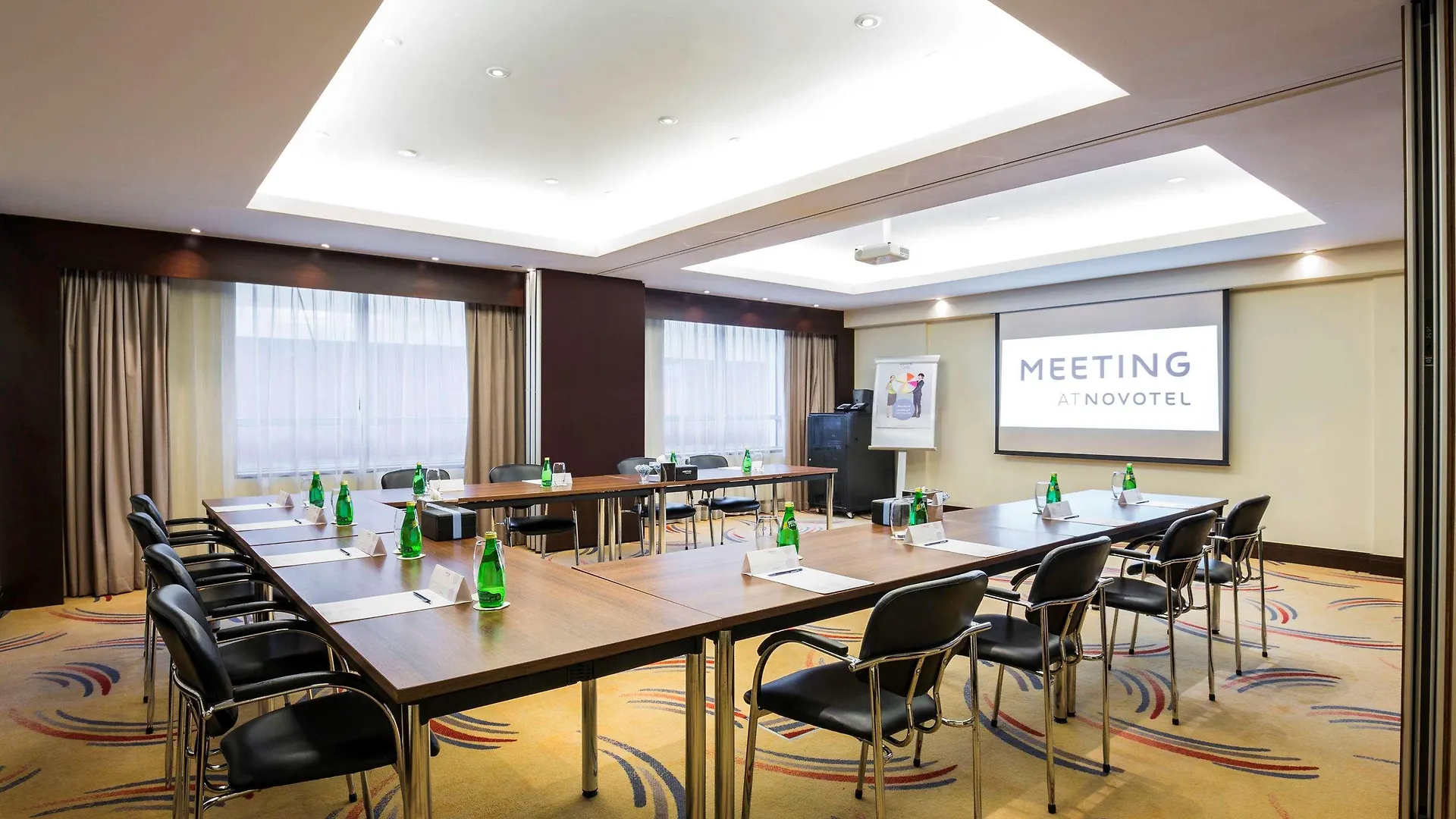 Novotel Deira Creekside Dubaj Hotel